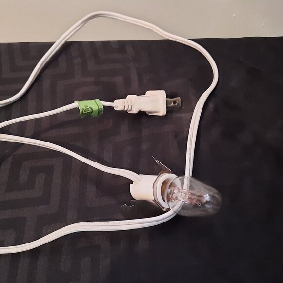 Halloween Vintage Light Up Ceramic House - Picture 7 of 8